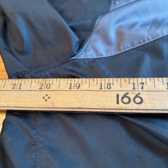 Georgian College Under Armour Shell jacket(unisex) - Picture 8 of 10